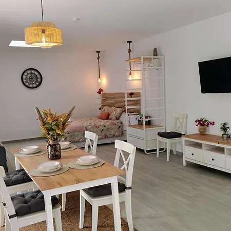 Apartamentos Turisticos A.Parra Jerez de la Frontera Exterior foto